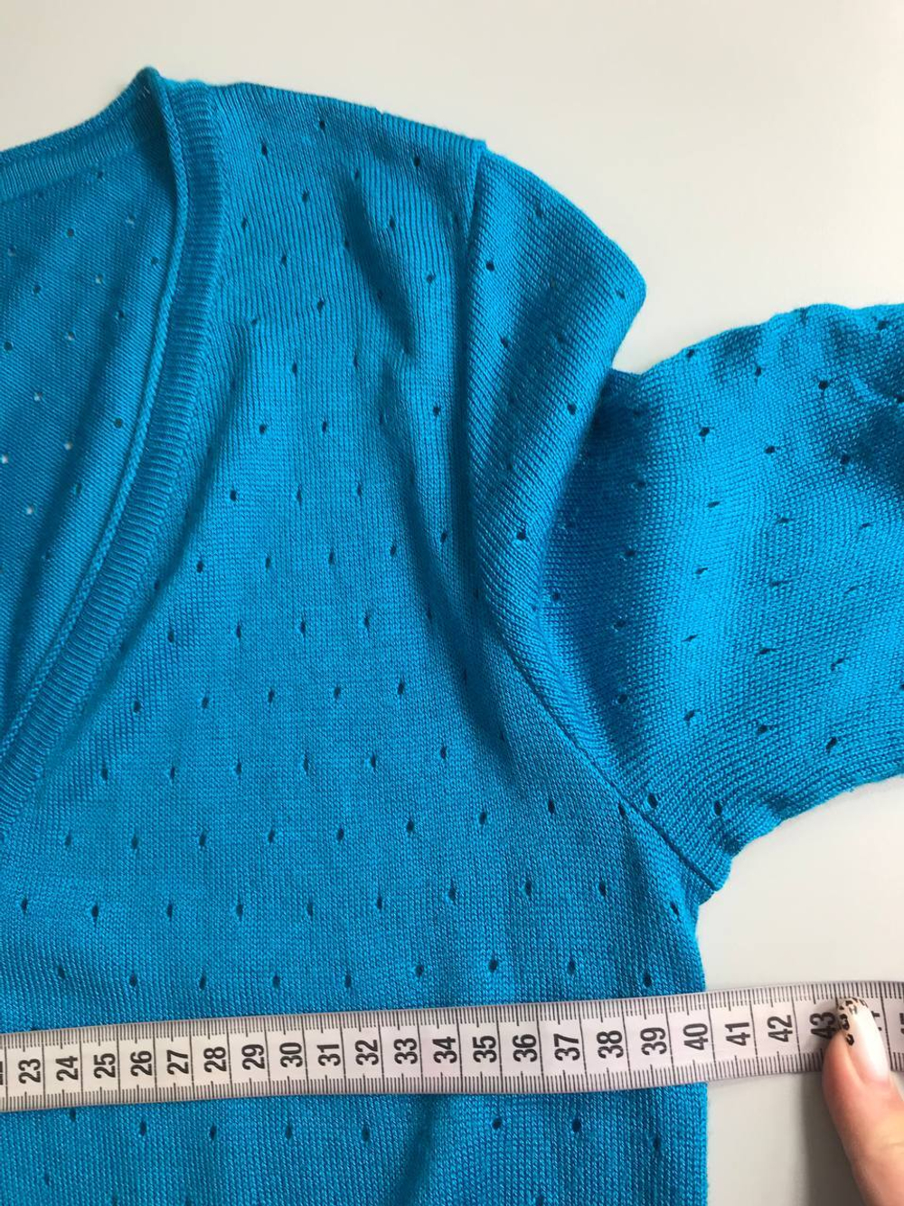 Джемпер с перламутровыми пуговицами, визуально на 44/46 размер
