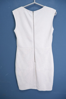 Платье Zolla молочное 42 размер