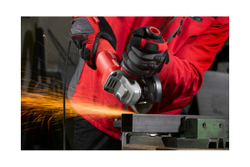 Угловая шлифмашина (УШМ) Milwaukee AGV 10-125 EK 4933451222