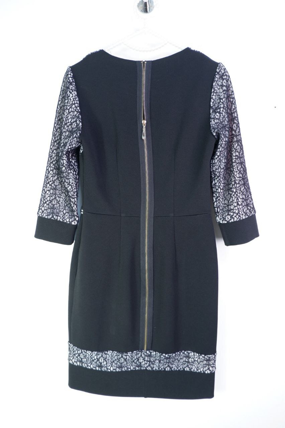 Платье сложного дизайна 40-42 размер