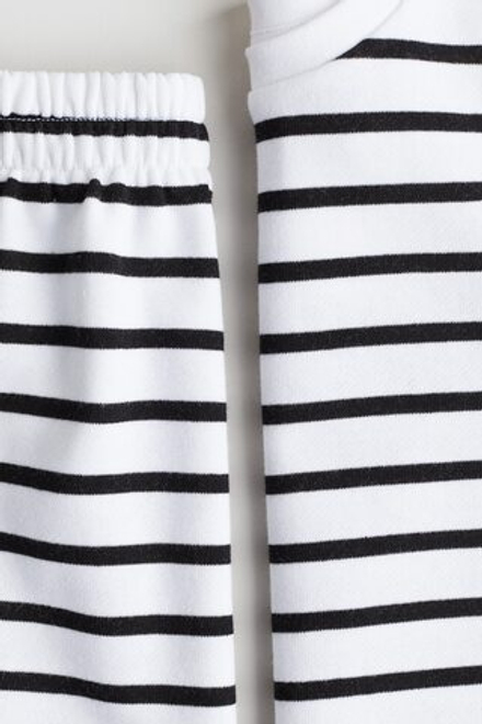 H&M Комплект из футболки и шорт, белый/черный