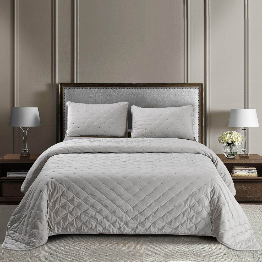 Покрывало 240x260 Sofi De MarkO Иоланта серебряно-серое