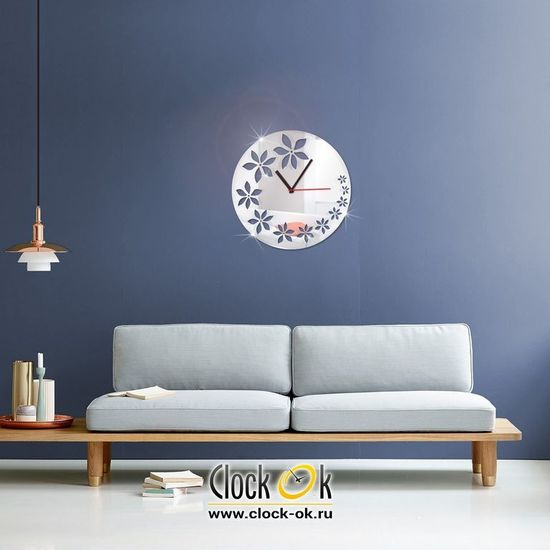 Настенные часы Строгость