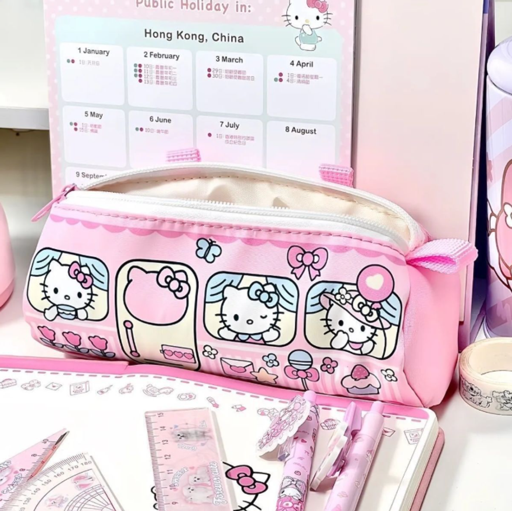 Пенал с брелоком "Sanrio"