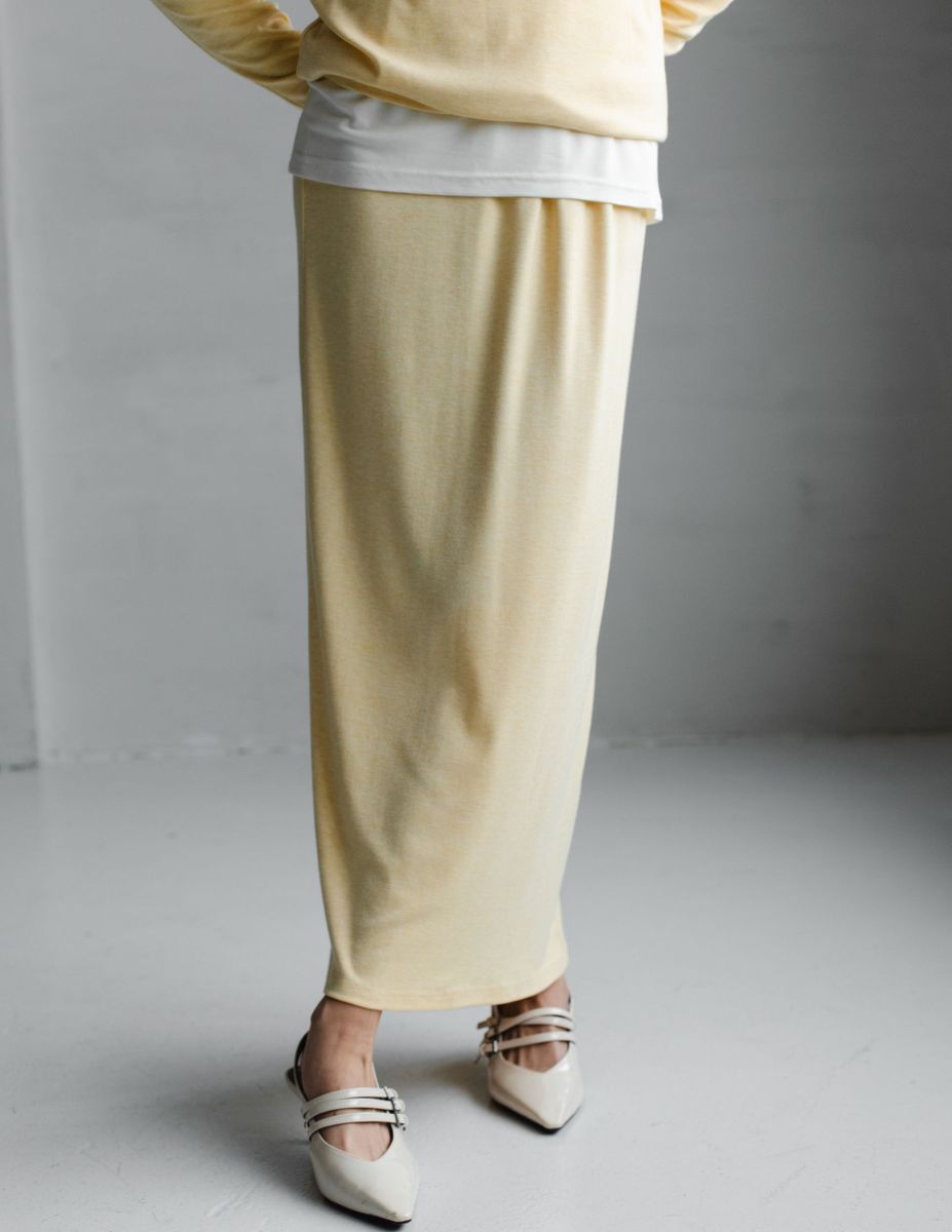 Юбка из трикотажа на резинке лимонная