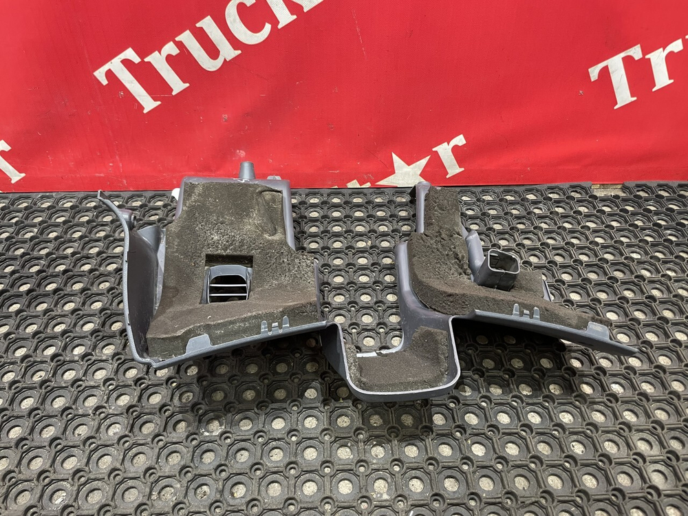 Накладка панели приборов левая