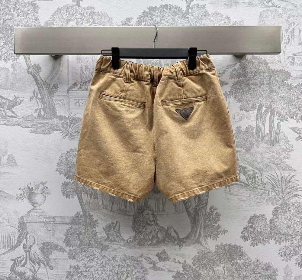 Шорты Prada