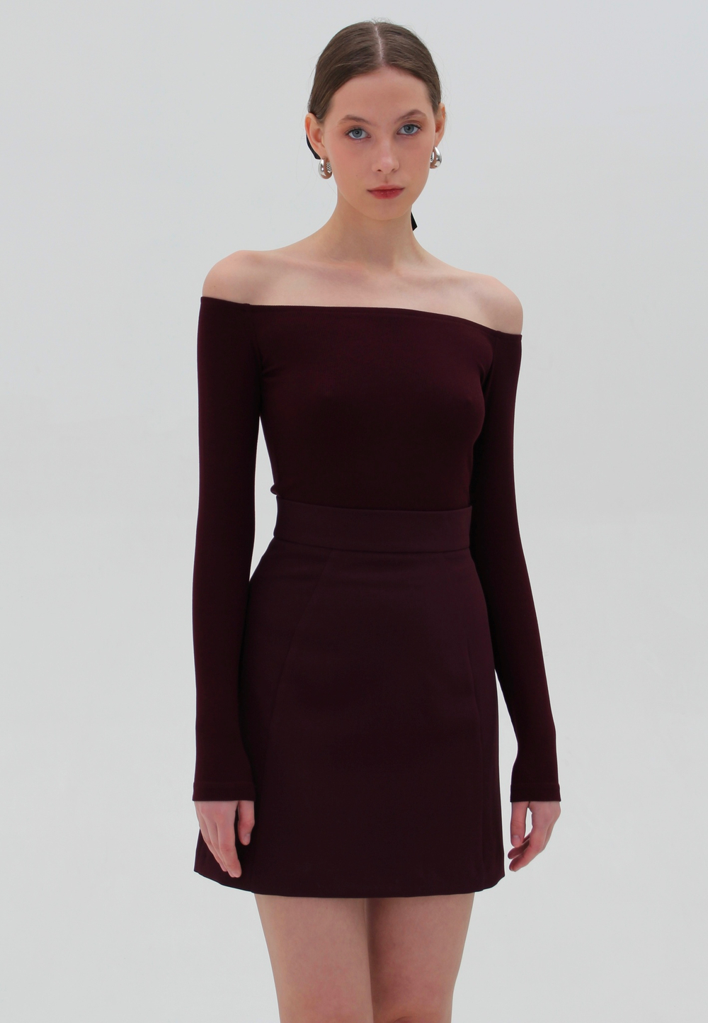 Лонгслив женский с открытыми плечами