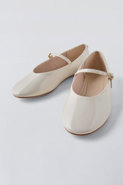 ZARA ЛАКИРОВАННЫЕ БАЛЕТКИ, ЭКРЮ