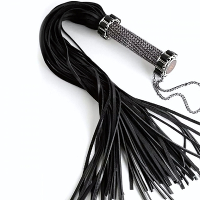 Плеть с рукояткой из плетеной цепочки кожа черный 75 см