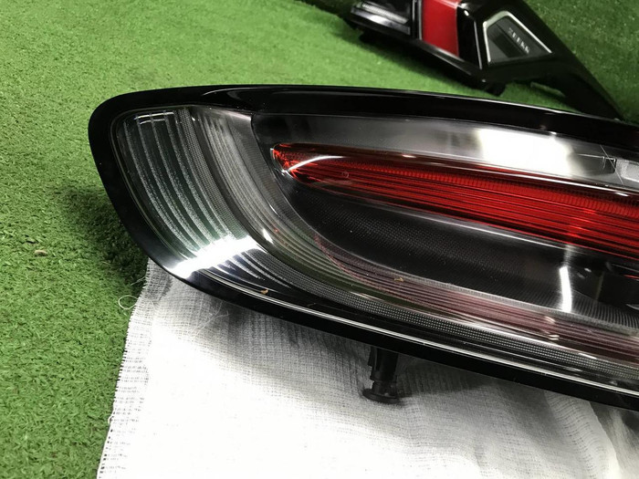 Фонарь левый внешний Porsche Macan 95b (2018-н.в.)