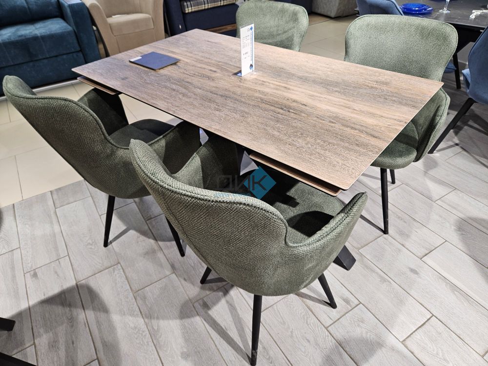 Стул DikLine 503 поворотный опоры чёрные