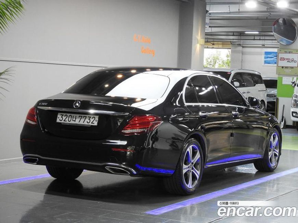 Mercedes-Benz E-Class W213 E300 Avangarde (12.2019)