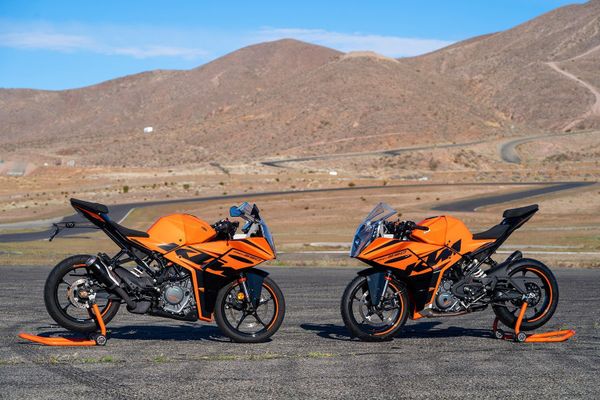 Новый KTM RC 390 по цене 699 900 р. в том числе НДС.