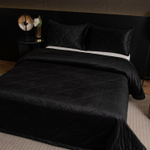 Велюровое покрывало в клетку с наволочками OVL047