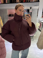 Пуховик Бургунди