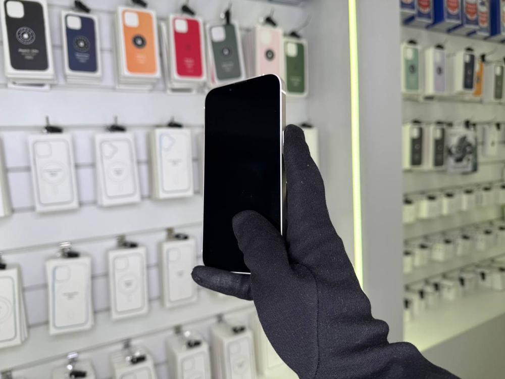 iPhone 13, 256 ГБ б/у