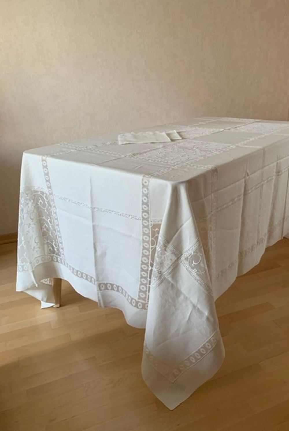 Скатерть 180x300 и 12 салфеток Palombella PM Elite молочные