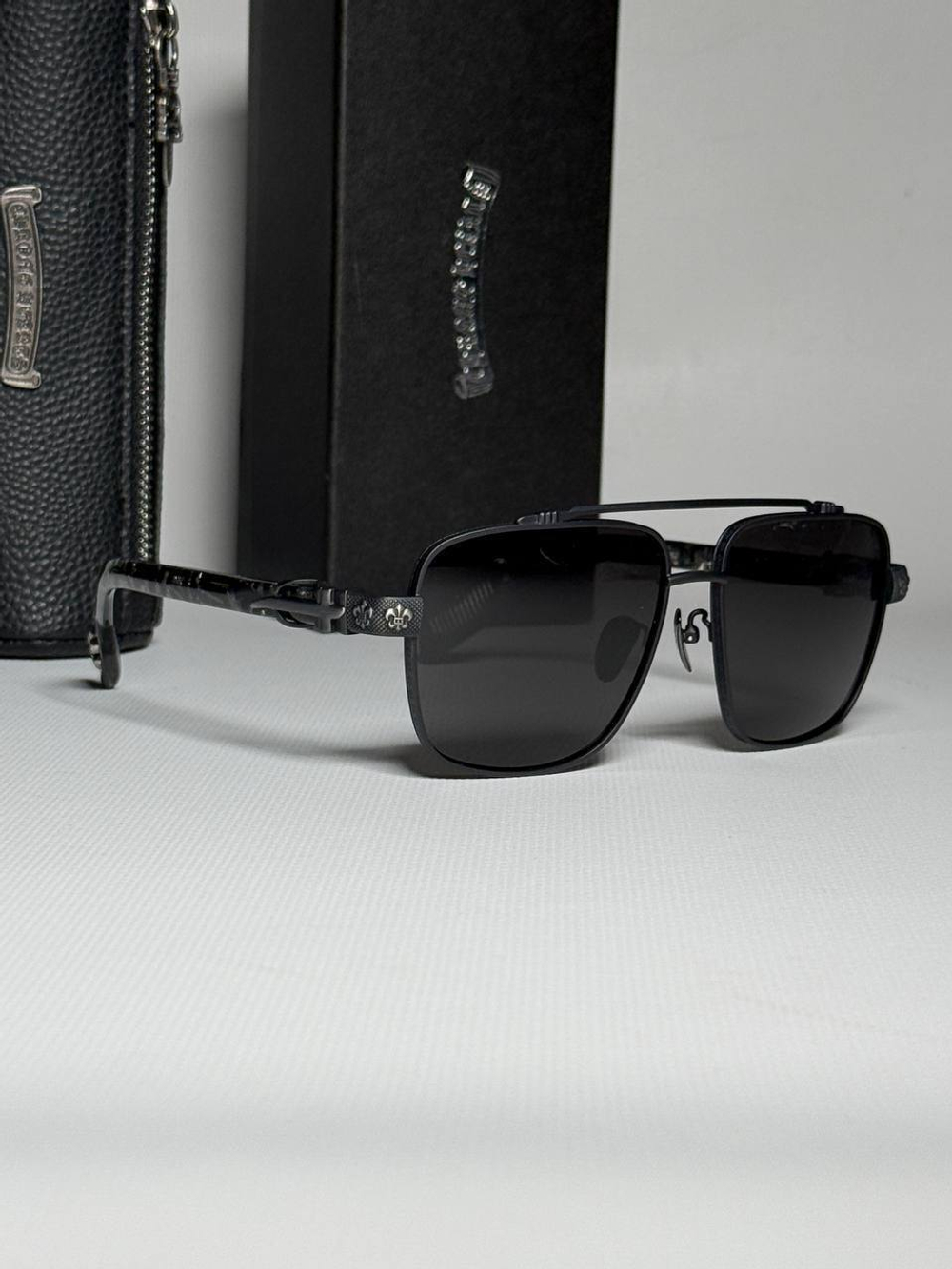 Солнцезащитные очки Chrome Hearts