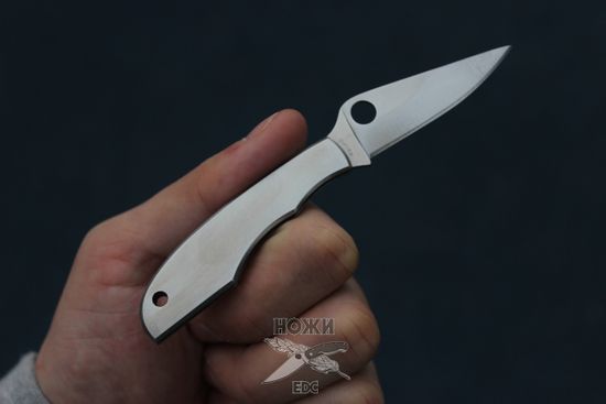 Складной нож Spyderco Grasshopper SS C138P c клинком из стали Sandvik™ 12С27, рукоять Stainless Steel