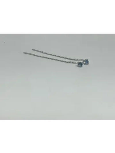 Серебряные серьги протяжки с голубым фианитом