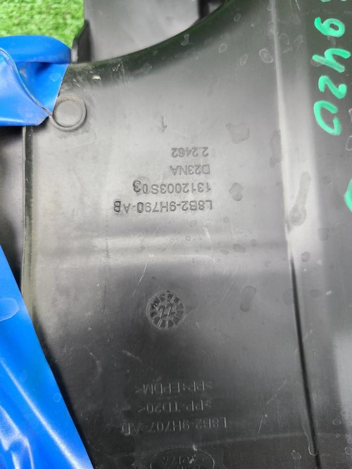 Воздуховод Land-Rover Defender 2 L663 (2019-н.в.)