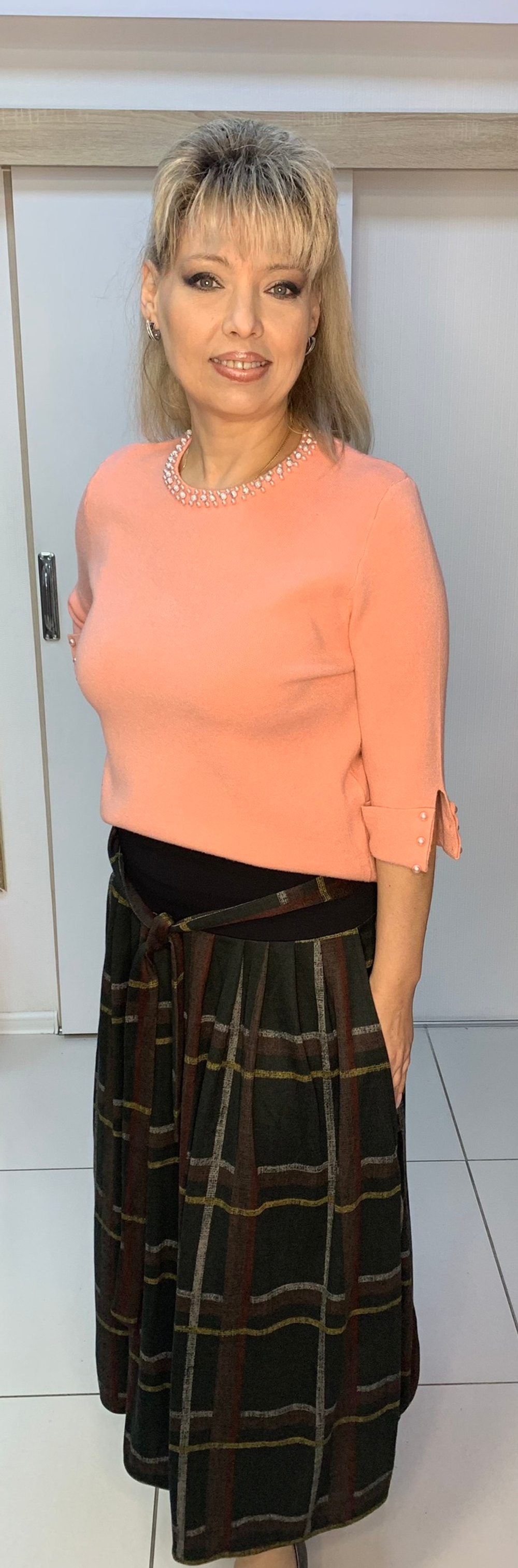 Теплая длинная юбка в клетку с карманами