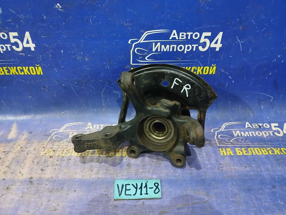 Ступица передняя правая NISSAN AD 2001