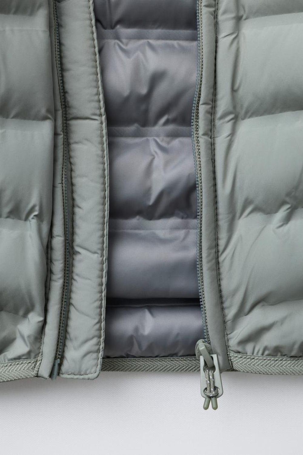 ZARA УЛЬТРАЛЕГКАЯ НЕПРОМОКАЕМАЯ КУРТКА, ХАКИ