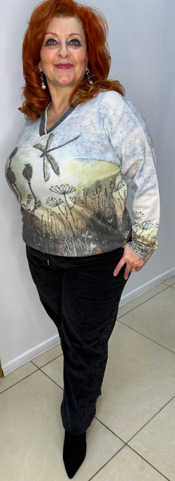 Джемпер с оригинальным цветным изображением