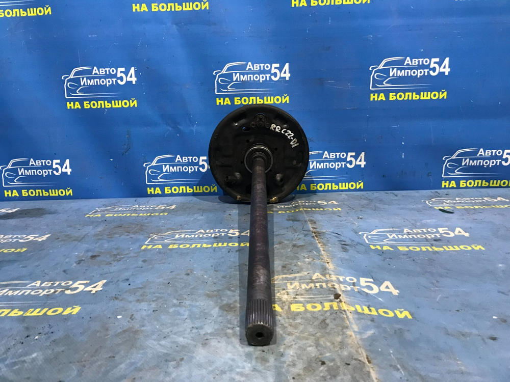 Полуось задняя правая NISSAN LARGO 1992