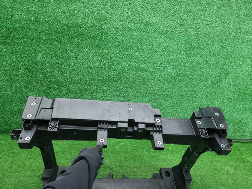 Телевизор Hongqi HS5 (2019-н.в.)