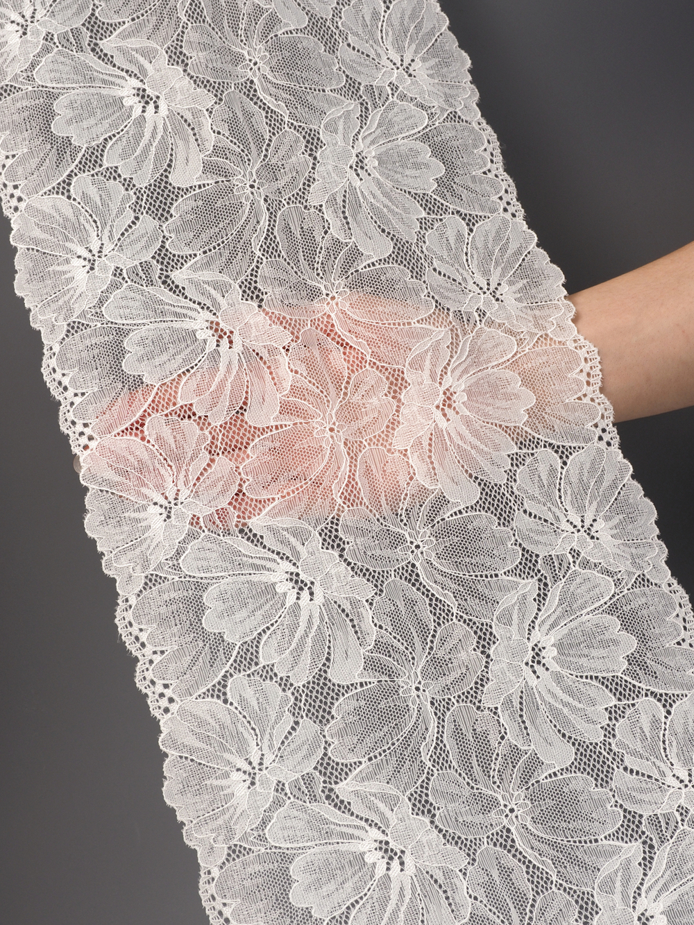 Эластичное кружево цвет теплый белый ширина 23 см