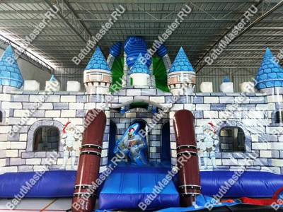 Коммерческий надувной батут "Рыцарь" 12*12*6,5 м