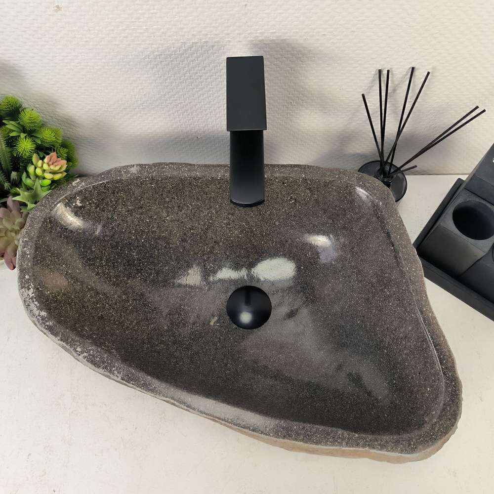Раковина из речного камня RS-65039 54*38*15 0857