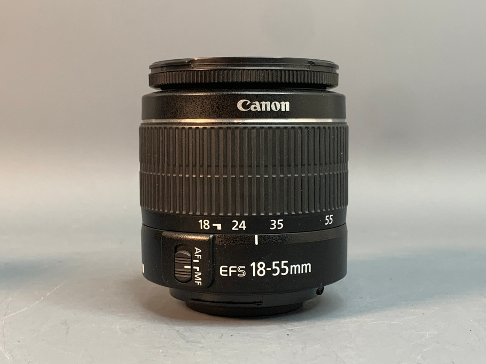 Canon 200D Kit 18-55mm 79.900 кадров