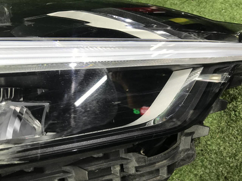Фара правая Volvo XC60 2 (2017-2021) Full LED