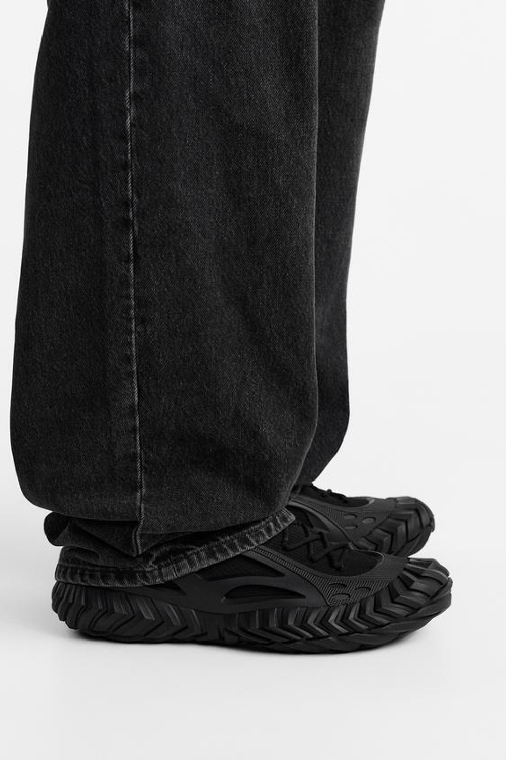 ZARA КРОССОВКИ С РЕЛЬЕФНОЙ ПОДОШВОЙ, ЧЕРНЫЙ