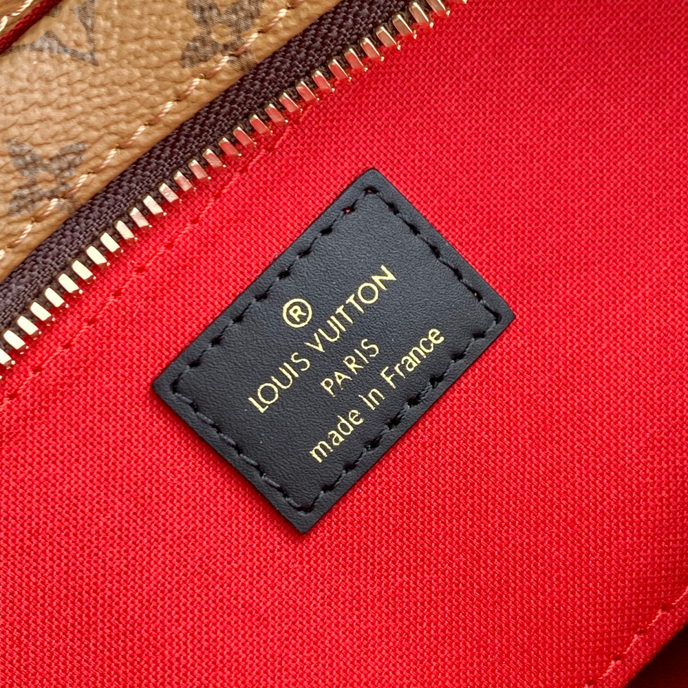 Louis Vuitton OnTheGo East West Chain
