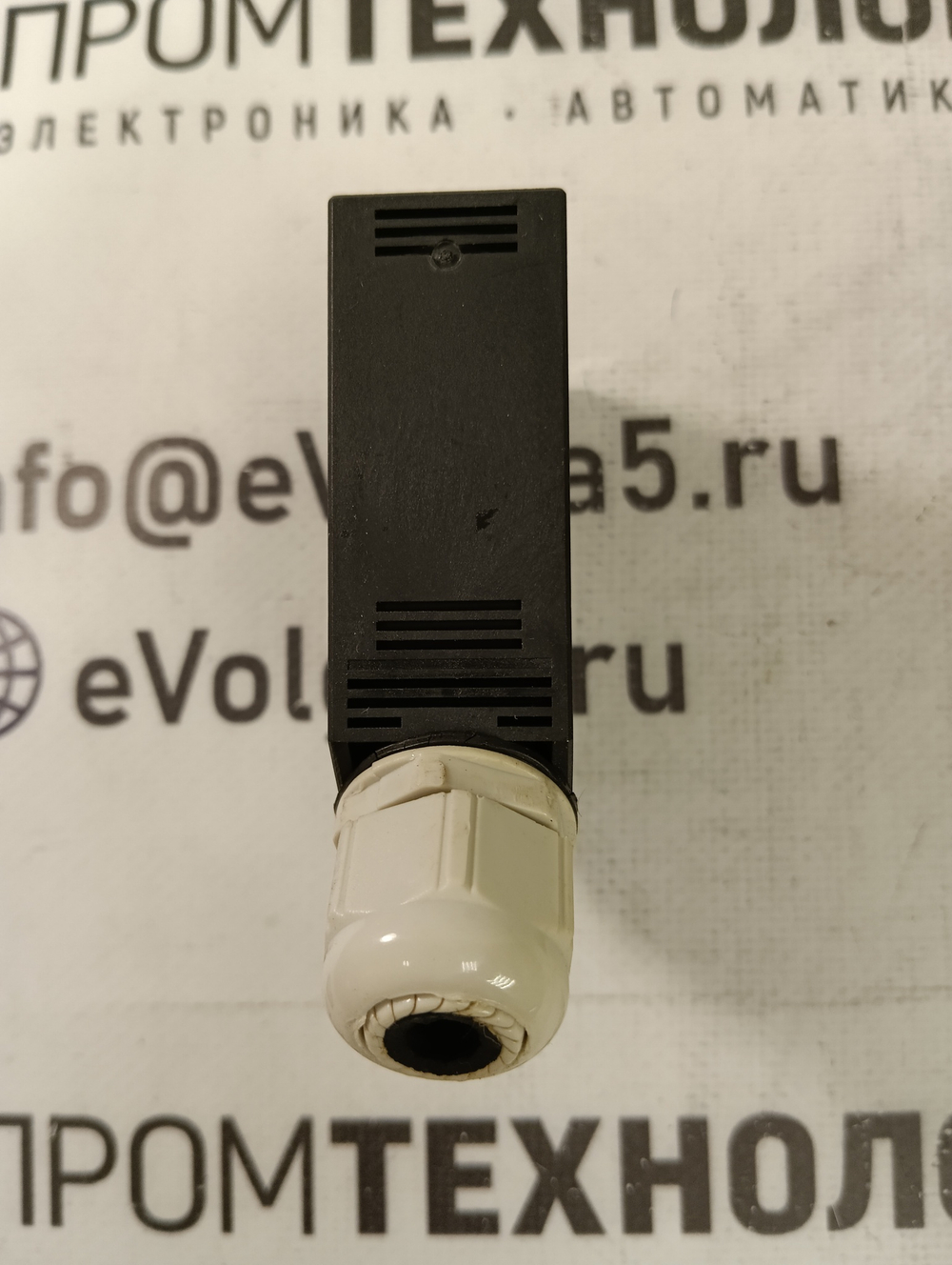 Omron E3JM-10DM4 б/у