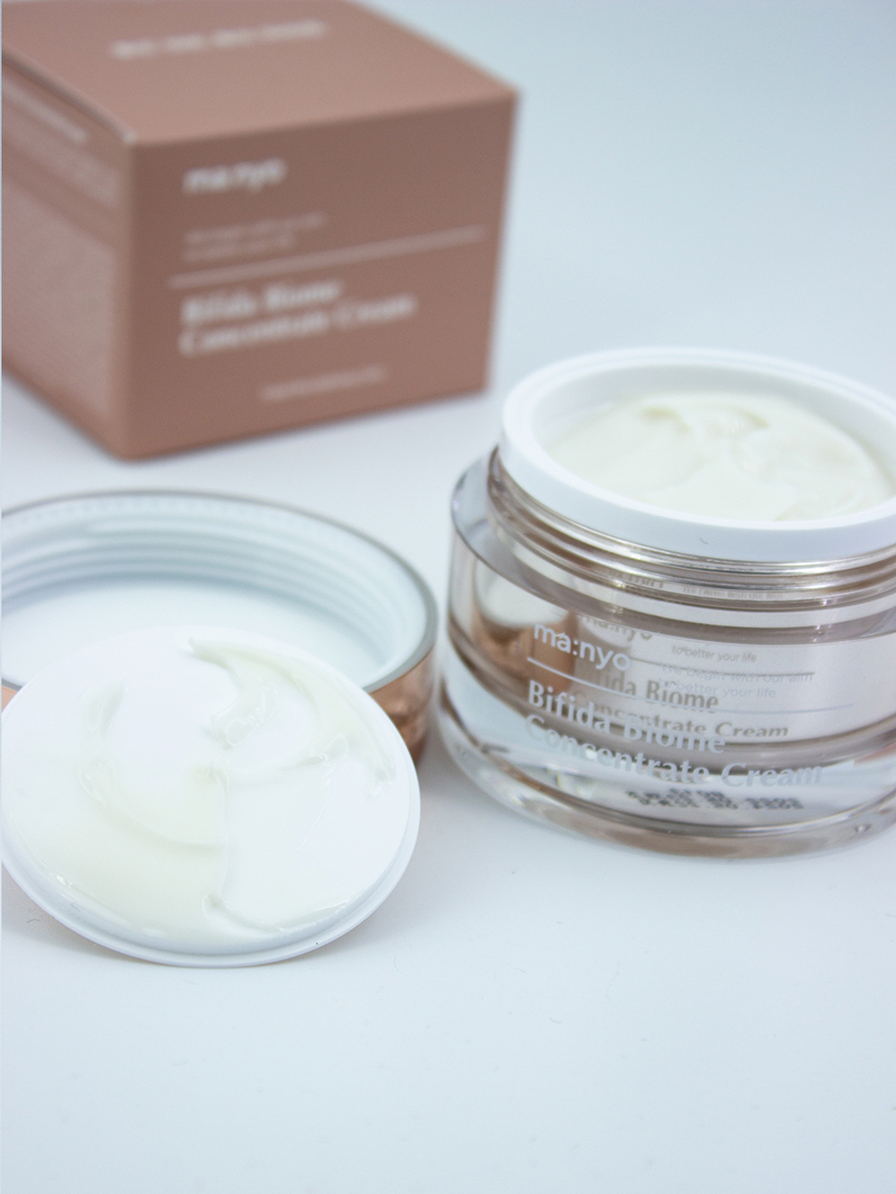 Омолаживающий концентрированный крем с бифидобактериями Manyo Bifida Biome Concentrate Cream 50ml