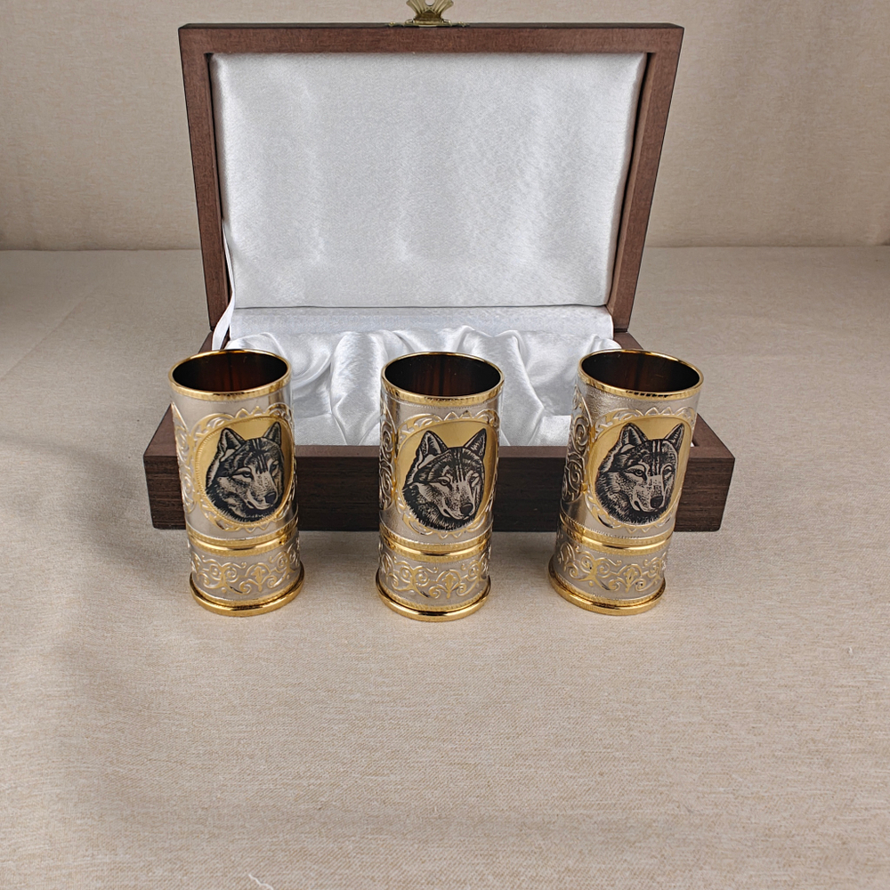Подарочный набор на 3 персоны "Волки"