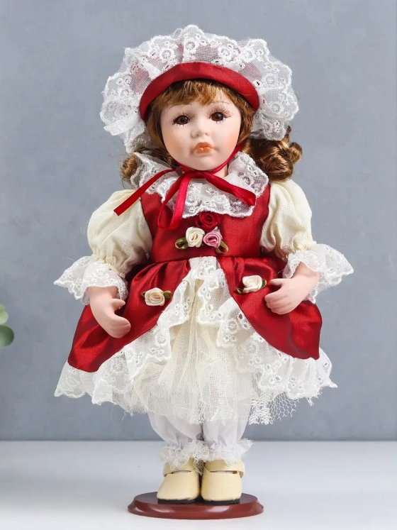 Кукла керамическая фарфоровая Мила в платье 30 см