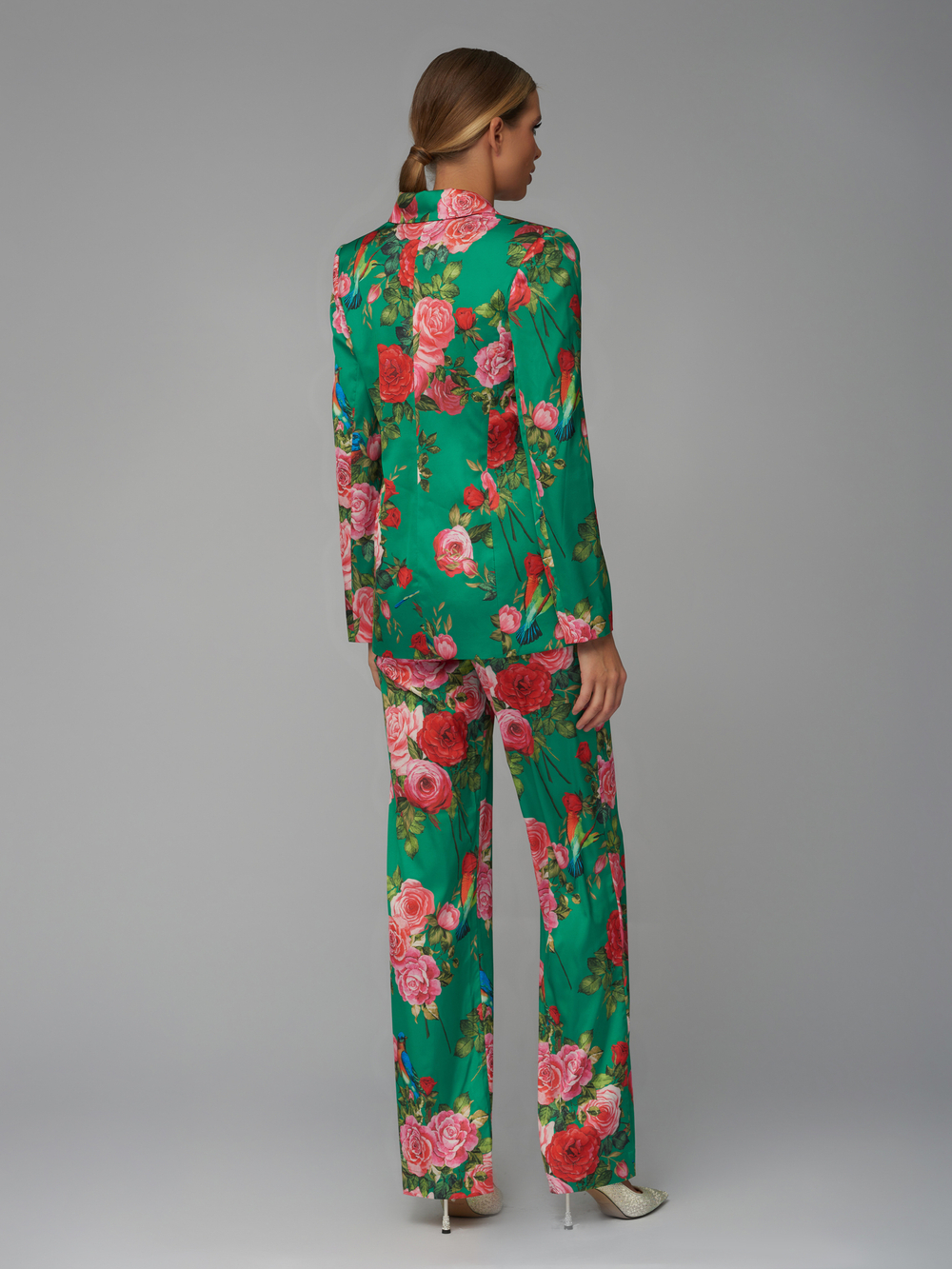 Пижамный костюм с розами