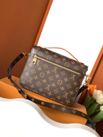 Louis Vuitton Pochette Metis
