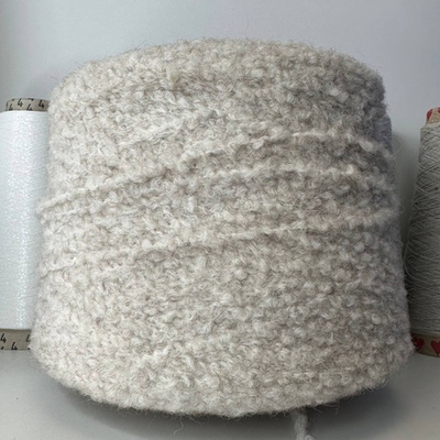 SPUMONE - Pecci Filati; 22% альпака, 39% меринос, 25% акрил, 14% п/а; 150м/100гр; col. 711, цвет: бежевый, букле; S715