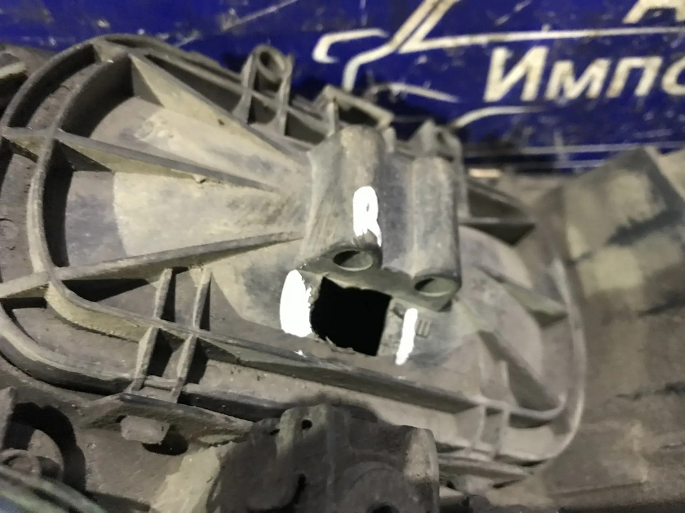 Фара передняя правая MAZDA MAZDA6 2003