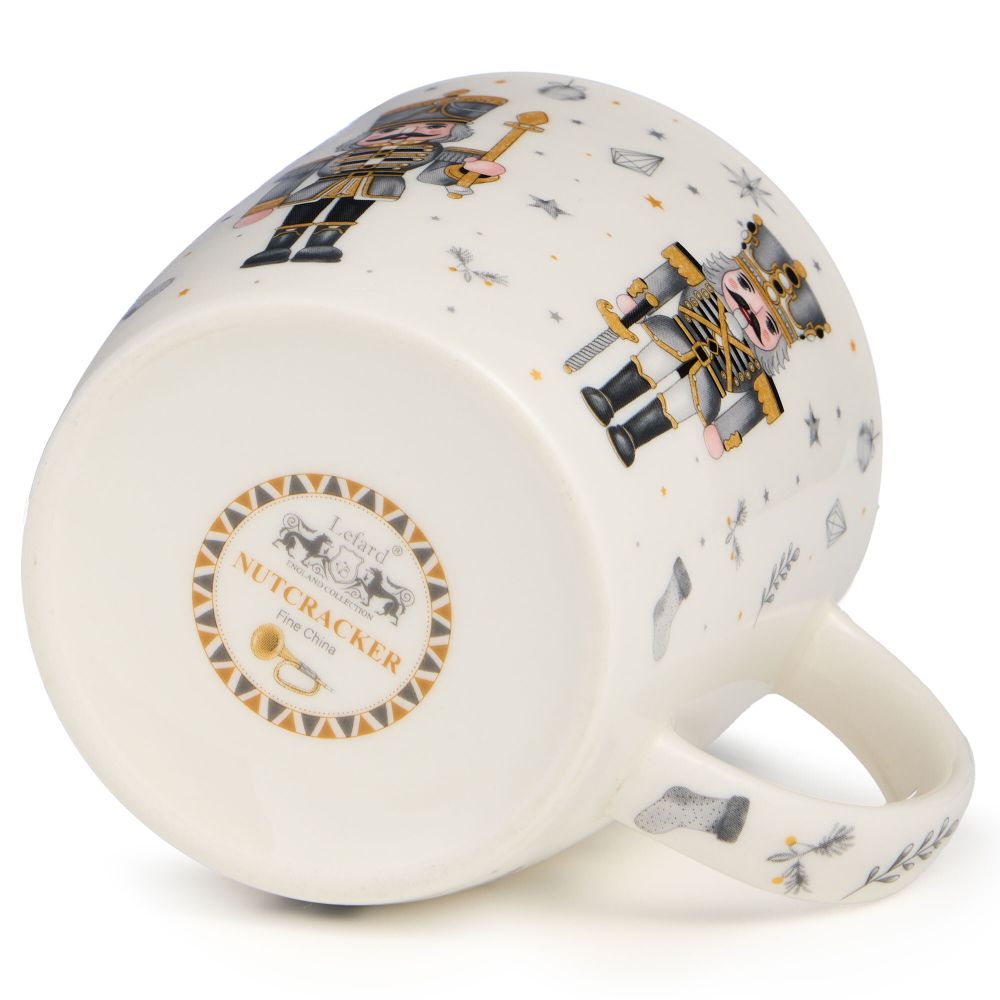 НАБОР ПОСУДЫ LEFARD "ЩЕЛКУНЧИК" (КРУЖКА 295 МЛ, ТАРЕЛКА 15 СМ, САЛАТНИК 13 СМ)