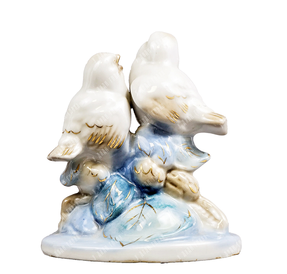 Смеющиеся воробьи. Старая гжель, 1940-е гг. Фарфоровая статуэтка .