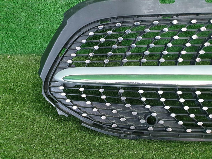 Решетка радиатора Mercedes A W177 (2018-2022)